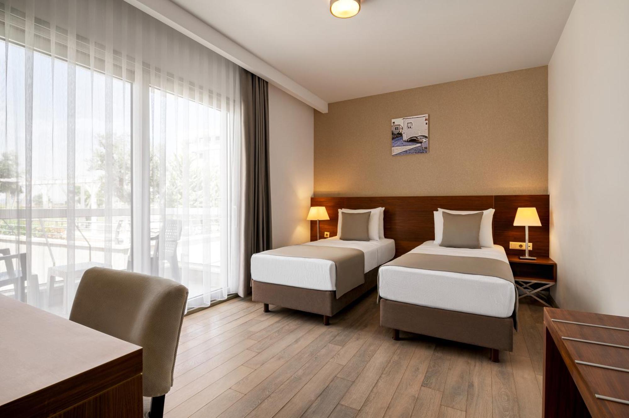 מלון איזמיר La Quinta By Wyndham Cesme מראה חיצוני תמונה
