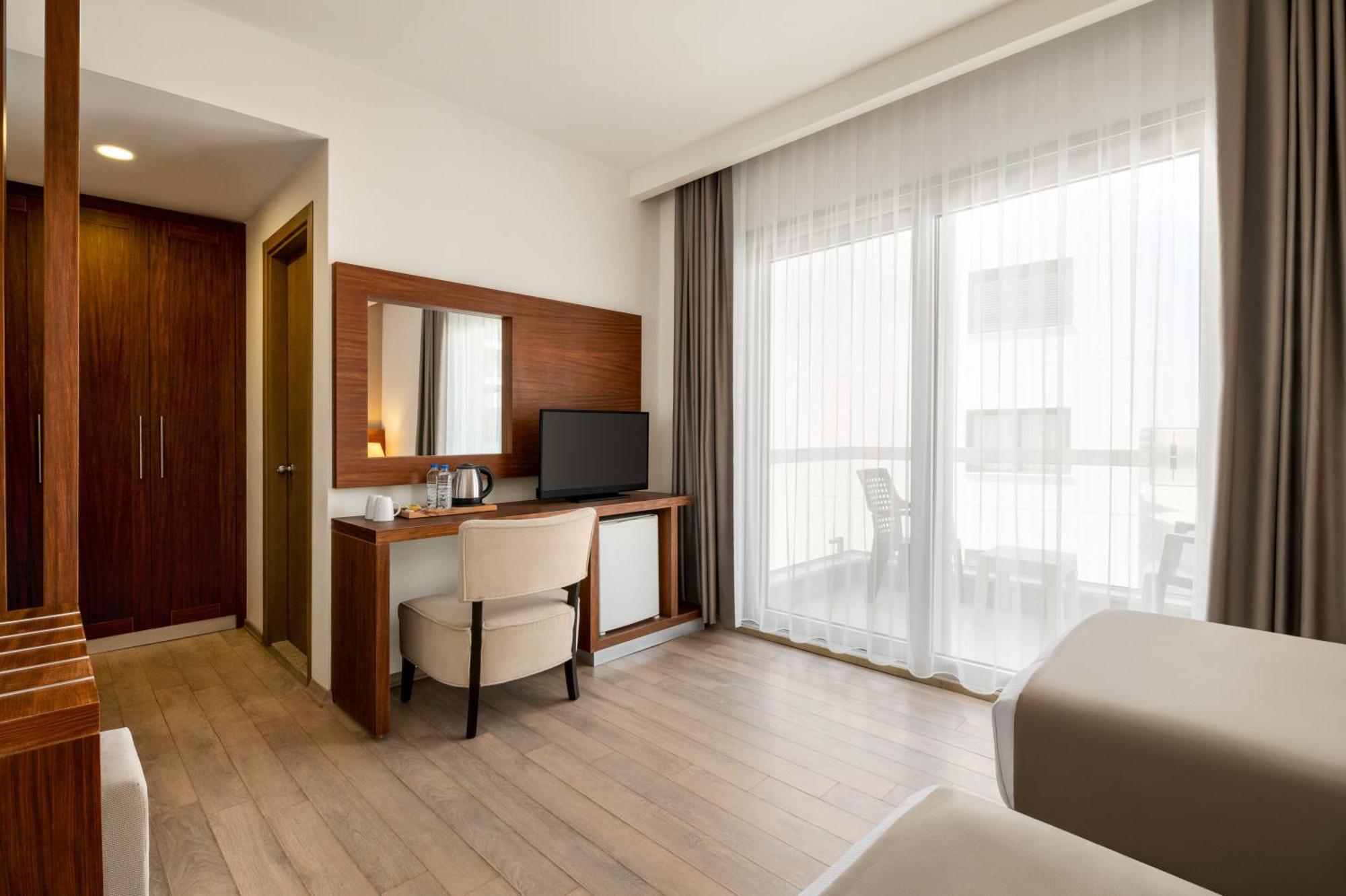 מלון איזמיר La Quinta By Wyndham Cesme מראה חיצוני תמונה